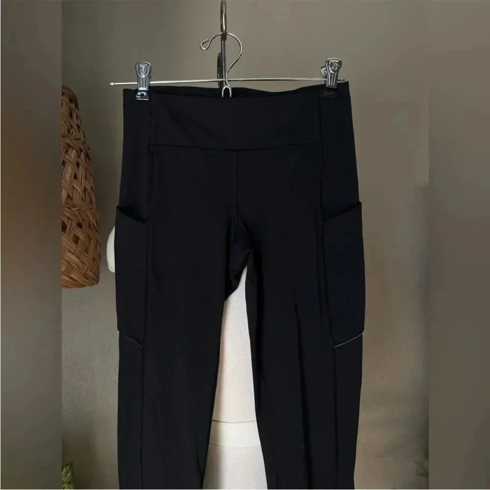 Lululemon Black Speed Up Tight *Full-On Luxtreme 28